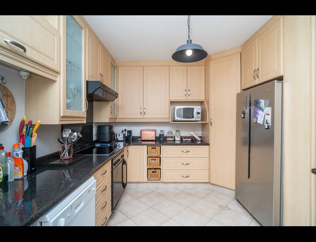 3 BEDROOM APARTMENT FOR SALE IN SUNNINGDALE